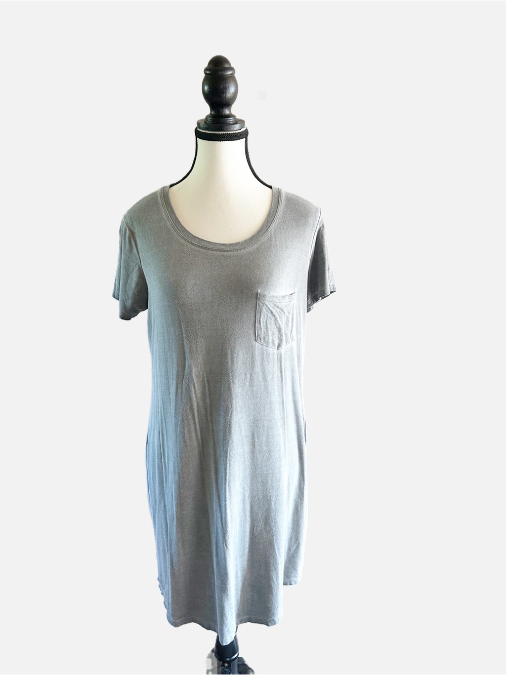 Casual no comment Gray Lightweight Tunic Top Size Large Spring Summer Vacation